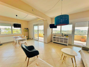 Avenia Potidea Suite